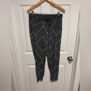 Dynamite medium vacay spring summer pants black white womens